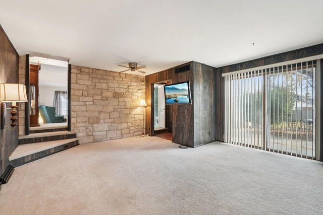 2863 N 90th STREET, Milwaukee, WI 53222