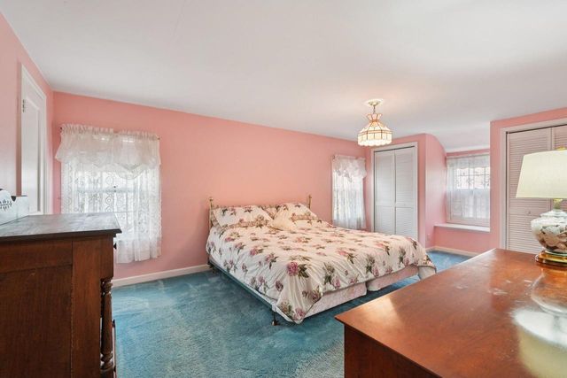 2863 N 90th STREET, Milwaukee, WI 53222