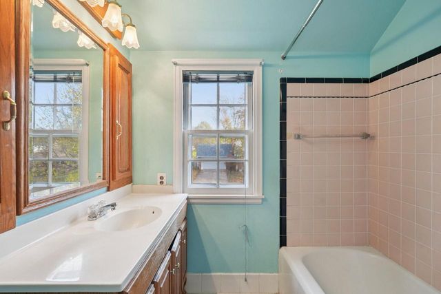 2863 N 90th STREET, Milwaukee, WI 53222