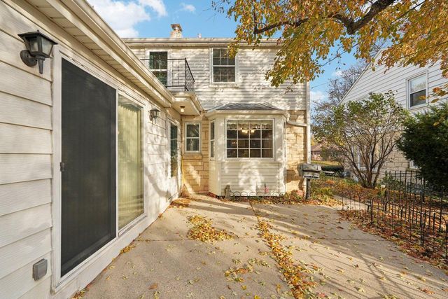 2863 N 90th STREET, Milwaukee, WI 53222