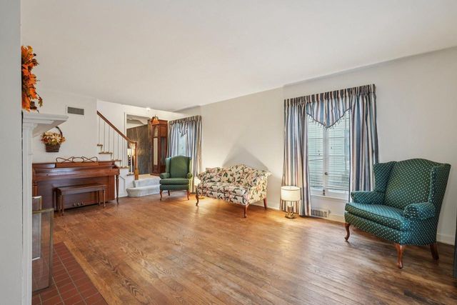 2863 N 90th STREET, Milwaukee, WI 53222