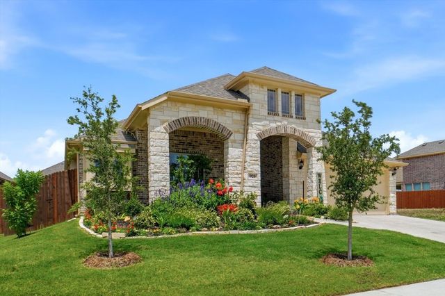 920 Cedar River Drive, Godley, TX 76044