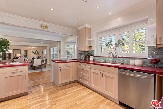 1609 Comstock Avenue, Los Angeles, CA 90024