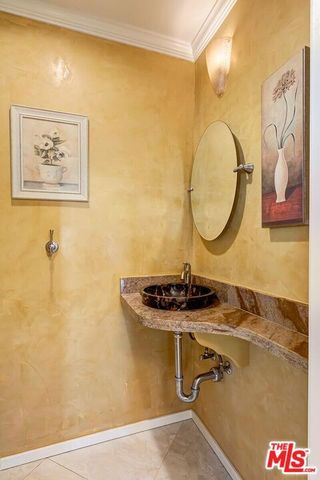1609 Comstock Avenue, Los Angeles, CA 90024