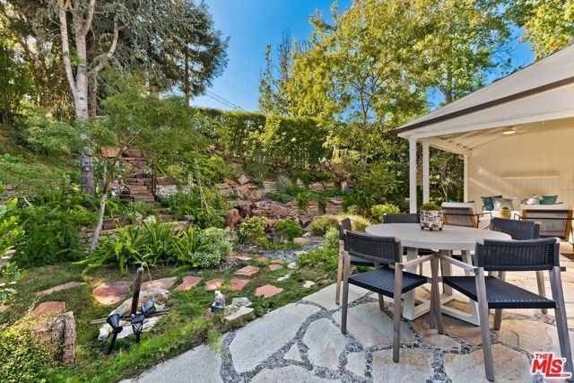 1609 Comstock Avenue, Los Angeles, CA 90024