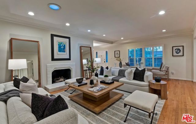 1609 Comstock Avenue, Los Angeles, CA 90024