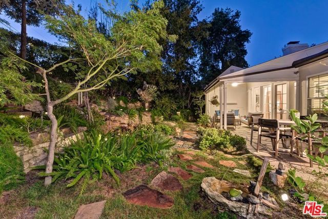 1609 Comstock Avenue, Los Angeles, CA 90024