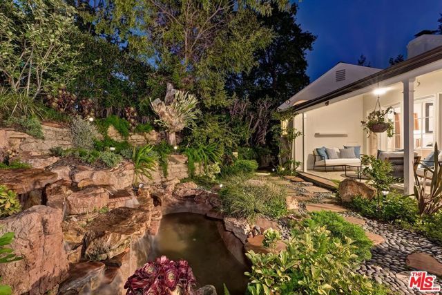 1609 Comstock Avenue, Los Angeles, CA 90024