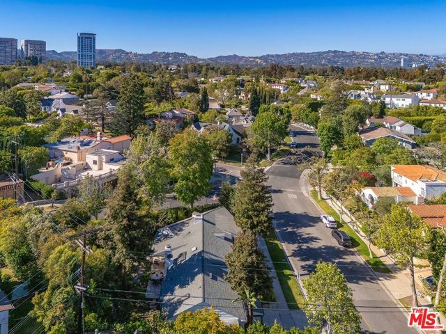 1609 Comstock Avenue, Los Angeles, CA 90024
