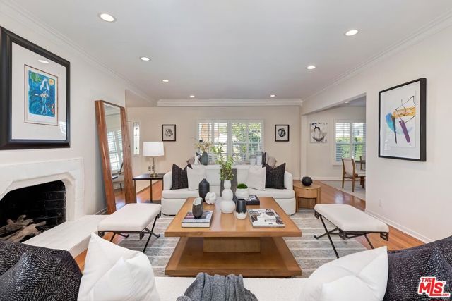 1609 Comstock Avenue, Los Angeles, CA 90024