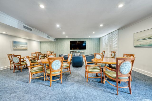 3100 NE 48th Street 412, Fort Lauderdale, FL 33308