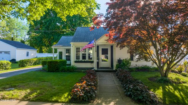 21 Catherine Street, Hudson Falls, NY 12839
