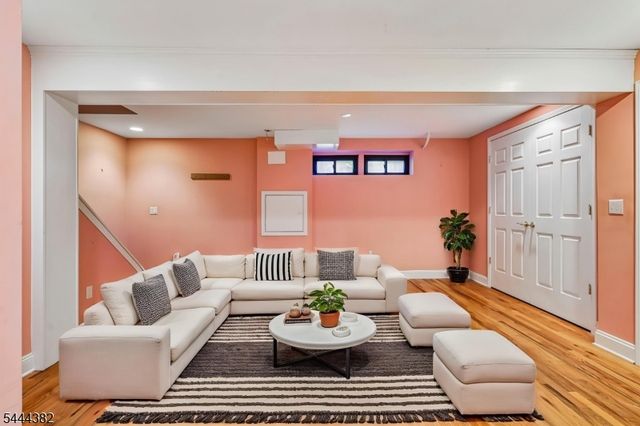 321 North Ave 114, Cranford Twp., NJ 07016