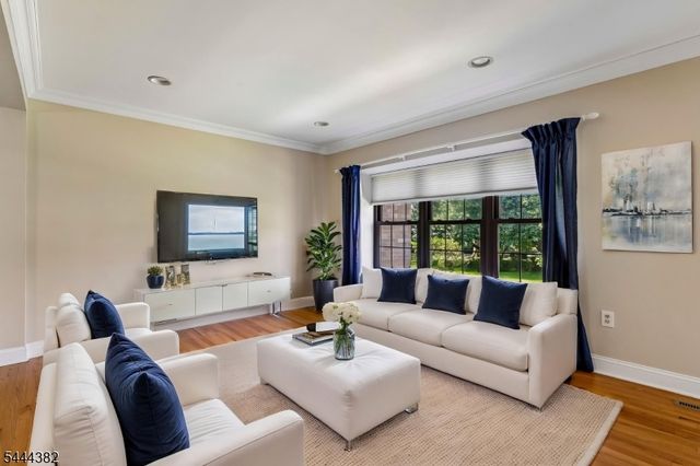321 North Ave 114, Cranford Twp., NJ 07016