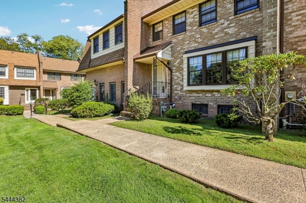 321 North Ave 114, Cranford Twp., NJ 07016 — photo 3