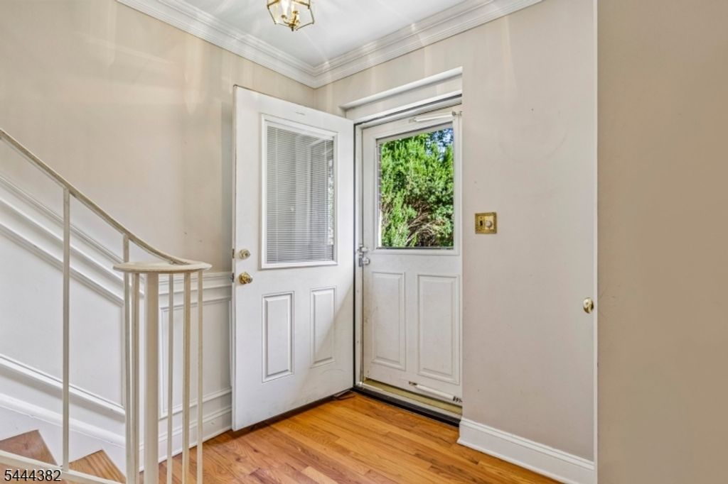 321 North Ave 114, Cranford Twp., NJ 07016 — photo 4
