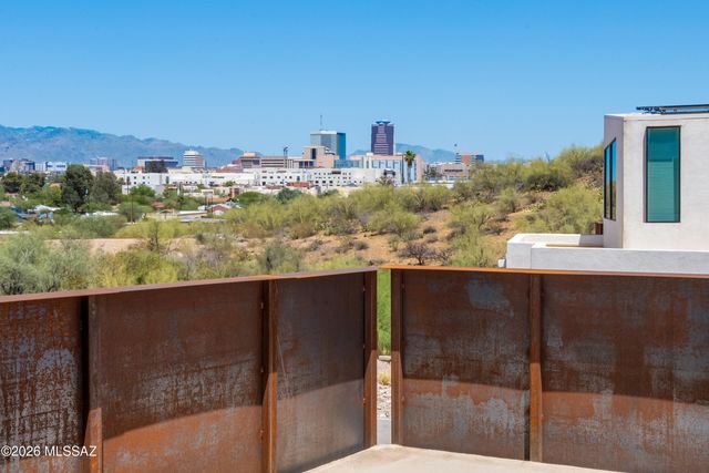 1372 W Sentinel View Loop W, Tucson, AZ 85745