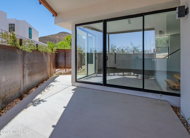 1372 W Sentinel View Loop W, Tucson, AZ 85745