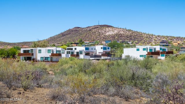 1372 W Sentinel View Loop W, Tucson, AZ 85745