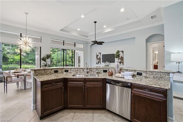 15910 Secoya Reserve CIR, Naples, FL 34110