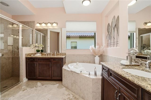 15910 Secoya Reserve CIR, Naples, FL 34110