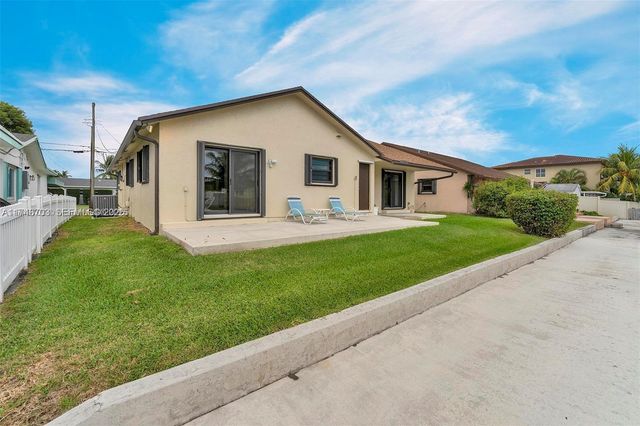 1406 NW 8TH Street, Dania Beach, FL 33004