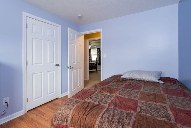 1 Juniper Way, Merrimack, NH 03054