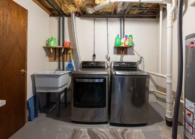 1 Juniper Way, Merrimack, NH 03054