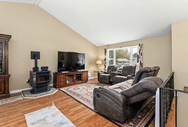 1 Juniper Way, Merrimack, NH 03054