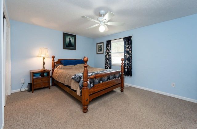 1 Juniper Way, Merrimack, NH 03054