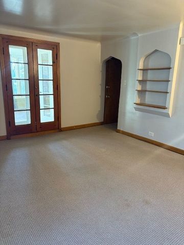 8400 S Honore Street 2, Chicago, IL 60620