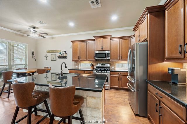 3085 Archer Circle, Bryan, TX 77808