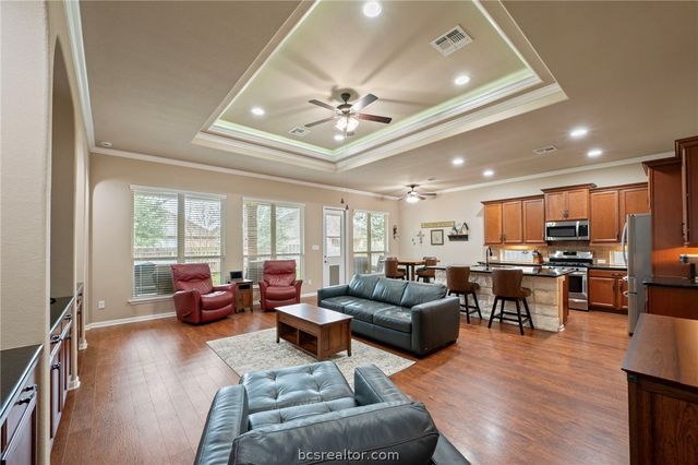 3085 Archer Circle, Bryan, TX 77808