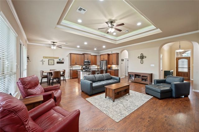 3085 Archer Circle, Bryan, TX 77808