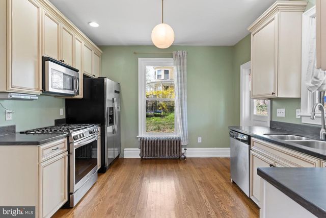 1710 WALNUT ST, Camp Hill, PA 17011