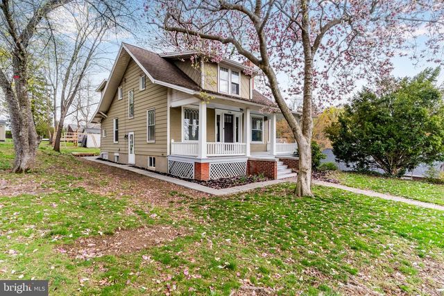 1710 WALNUT ST, Camp Hill, PA 17011
