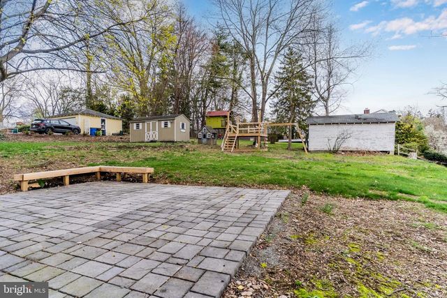 1710 WALNUT ST, Camp Hill, PA 17011