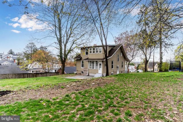 1710 WALNUT ST, Camp Hill, PA 17011