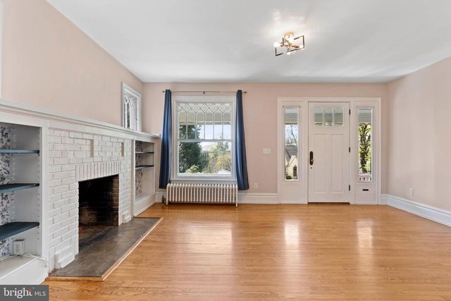 1710 WALNUT ST, Camp Hill, PA 17011