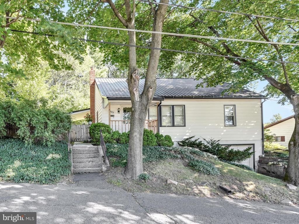403 HIGH ST, Schuylkill Haven, PA 17972