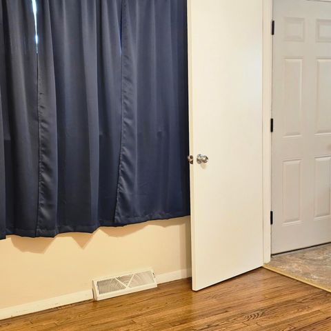 1123 N Wood Street, Griffith, IN 46319