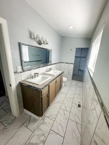 35 Gallinger Lane, Tijeras, NM 87059