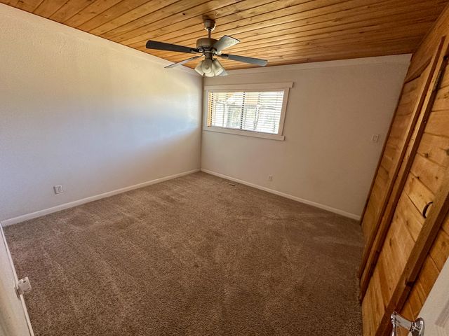 35 Gallinger Lane, Tijeras, NM 87059