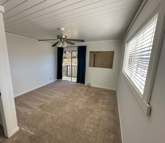 35 Gallinger Lane, Tijeras, NM 87059