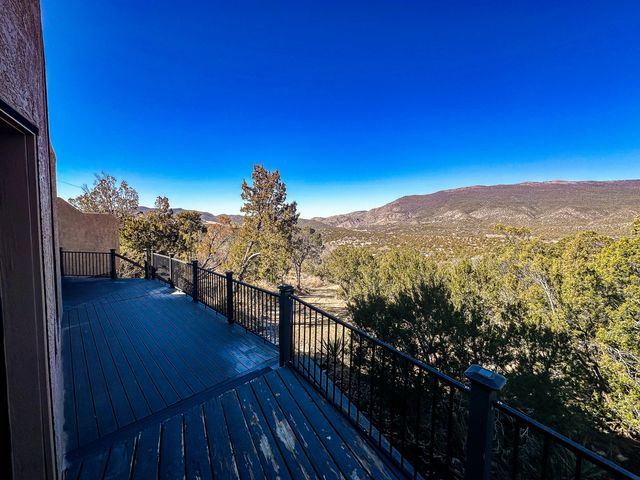 35 Gallinger Lane, Tijeras, NM 87059