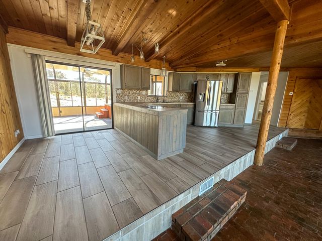 35 Gallinger Lane, Tijeras, NM 87059