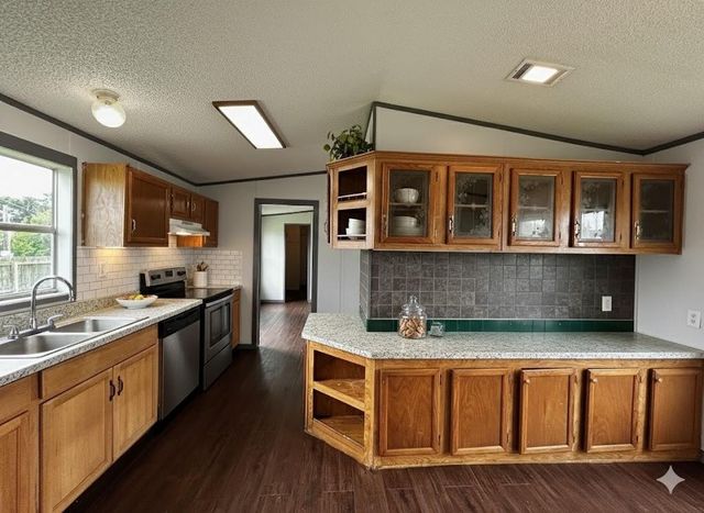 2523 Oyster Creek Bend, Oyster Creek, TX 77541