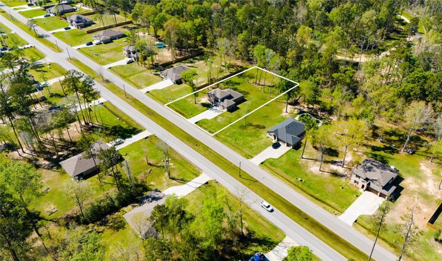 2911 Roman Forest Boulevard, New Caney, TX 77357