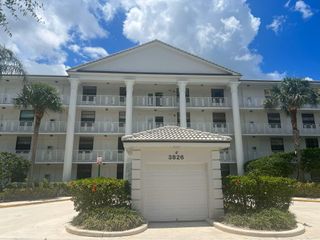 3826 Whitehall Drive 205, West Palm Beach, FL 33401