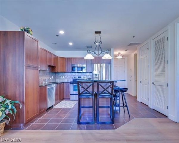2455 West Serene Avenue 614, Las Vegas, NV 89123